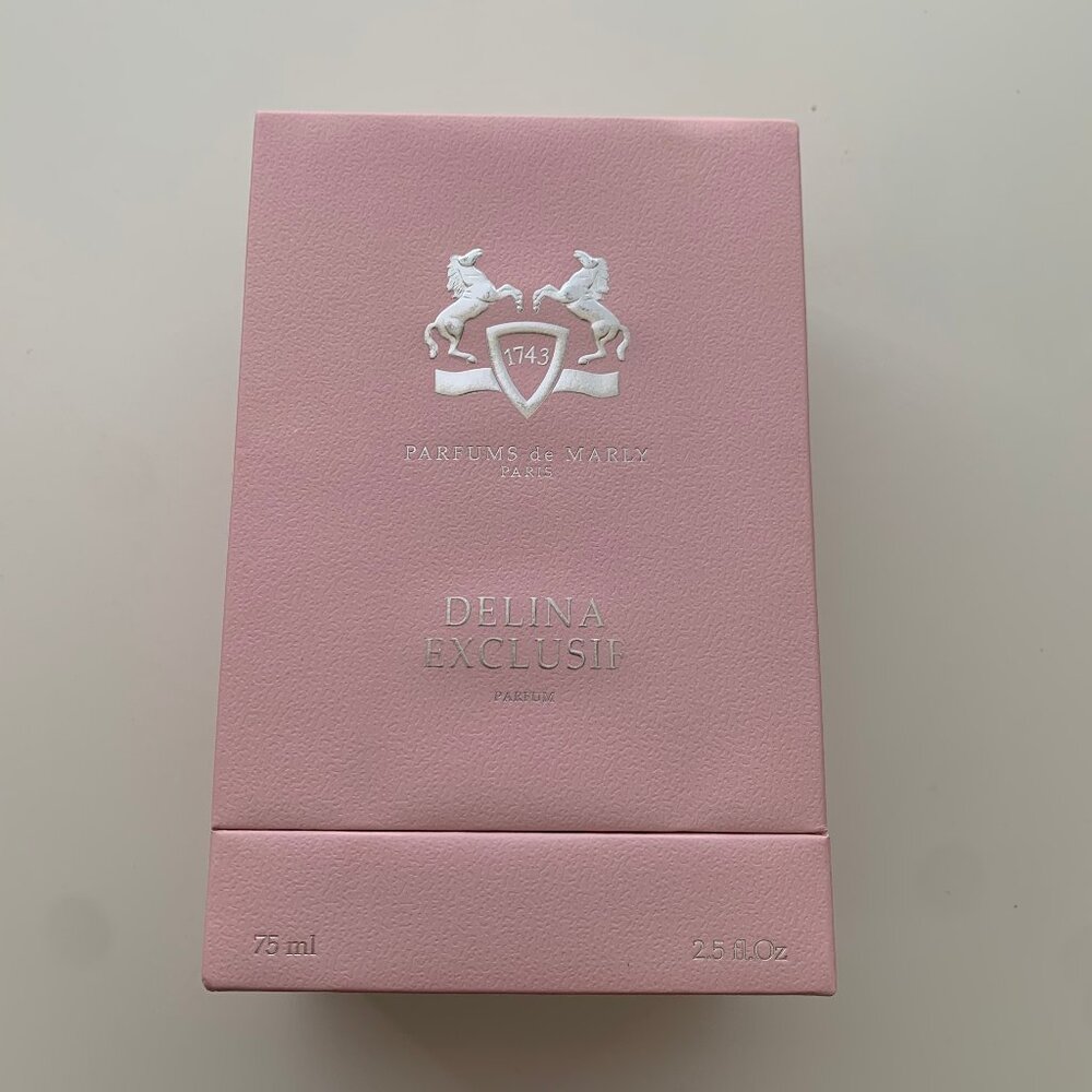 Delina exclusif Perfume box 2.5 fl oz